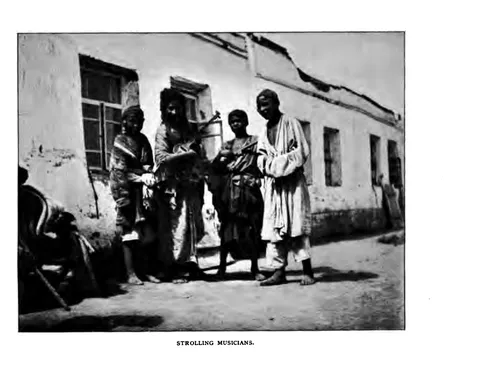STROLLING MUSICIANS.