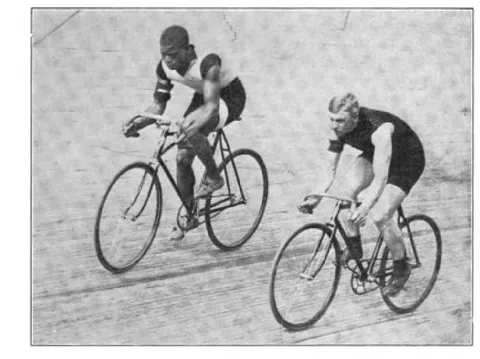 Taylor and Elleggarde in a "Friendly" Warming Up Spin on the Buffalo Track, Paris
